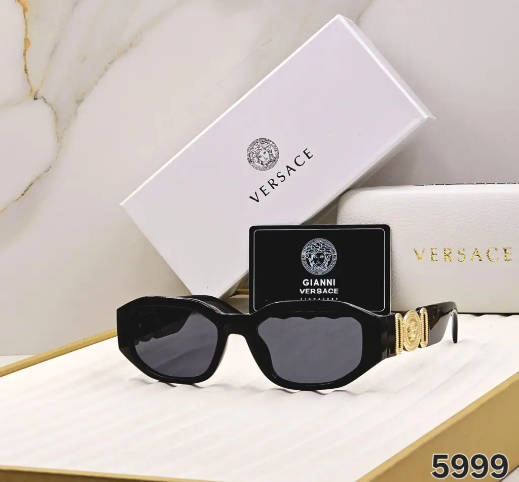 VERSACE